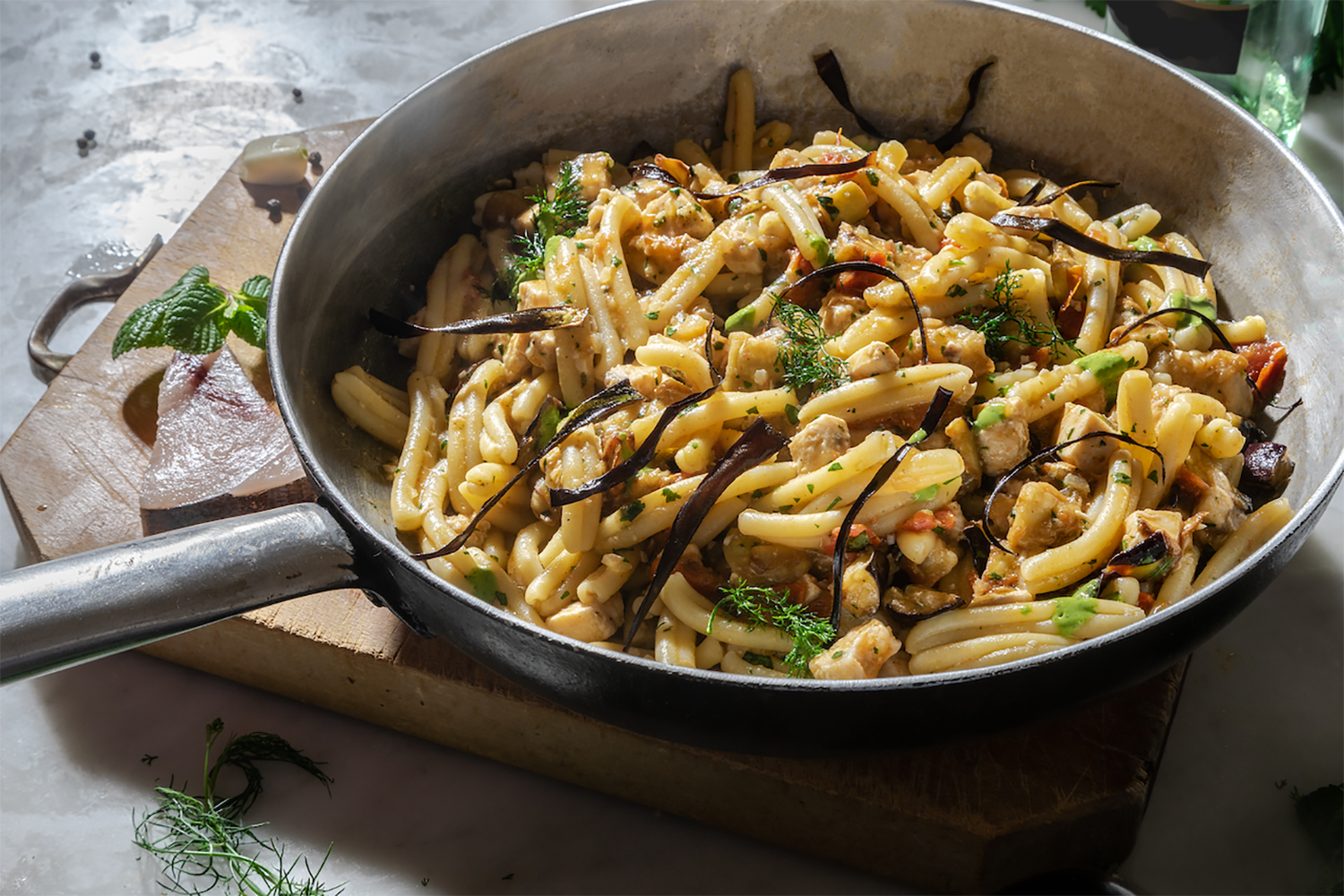 Pasta con pesce spada, melanzane e menta